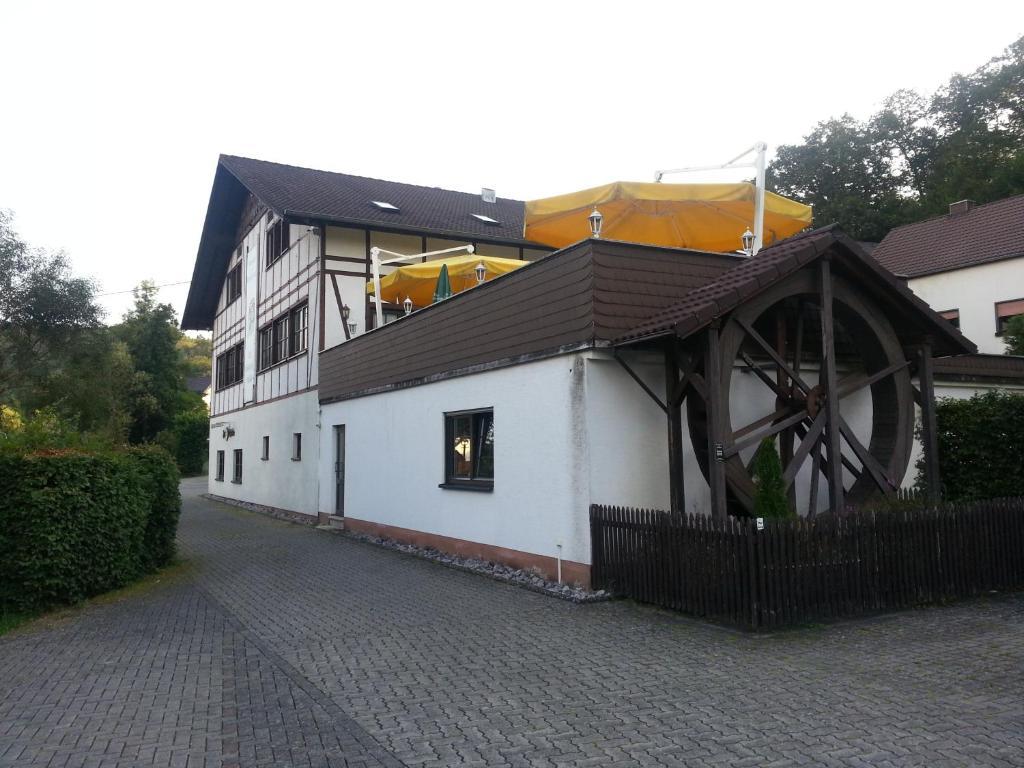 Гостевой дом Zur Limbacher Muhle Limbach  Экстерьер фото